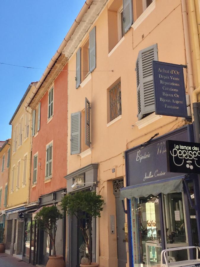 Superbe Studio Sur Le Port Et Rue Pietonne Sanary-sur-Mer Buitenkant foto